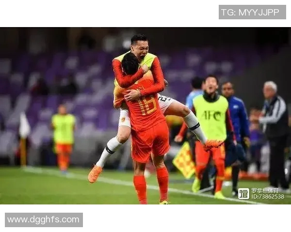 重庆与深圳足球队赛后复盘分析两队状态及表现对比